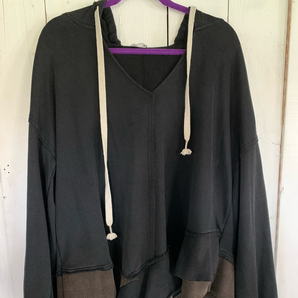 Black POL Large Sweatshirt